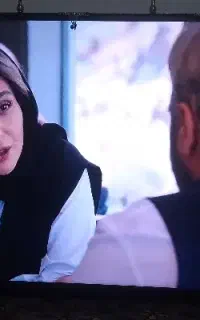 تلوزیون ۸۵ اینچ