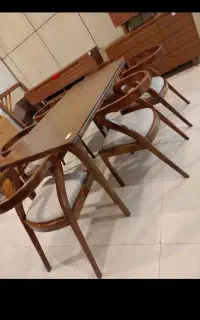 میز ناهار خوری