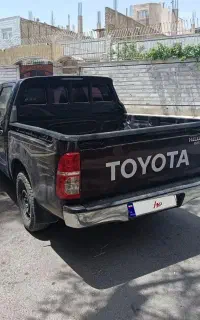 تویوتا هایلوکس