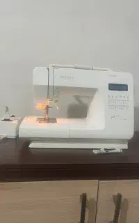 چرخ سینگر مدل ۷۲۱۰تمیز هیچ مسکلی هم نداره
