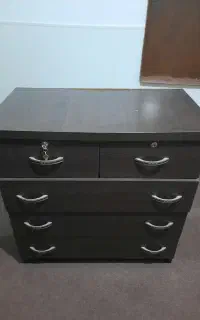 دراور همراه با آیینه