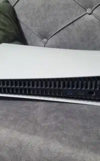 پلی استیشن 5 سه دسته فابریکی ps5 و با شارژر فابرکی