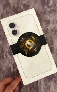 ایفون ۱۶ نرمال سفید