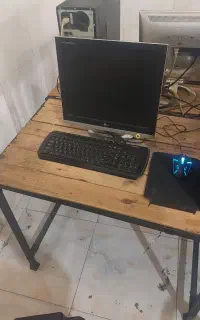 کامپیوتر با مانیتور کامل