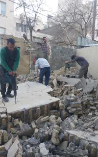 بنا ، بنایی ساختمان ،کاشی کاری ، سرامیک کار، تخریب
