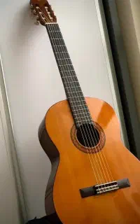 گیتار Yamaha C40 اصل اندونزی بدون خط‌و‌خش