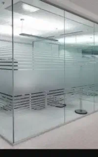 نصب انواع شیشه های سکوریت ومعمولی دوجداره