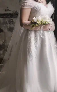 فروش لباس عروس در حد نو