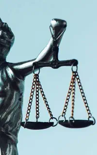 مشاوره در امور حقوقی و آزمون وکالت