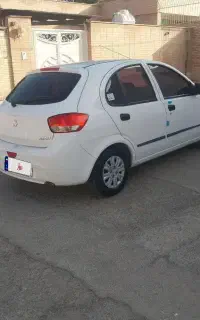 تیبا دو عروسک