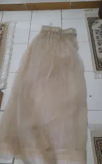 پرده و پشت پنجره ای
