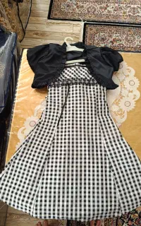 دو عدد لباس مجلسی سایز ۳۶