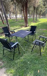 ست ۵ تکه صندلی و میز مسافرتی برند آسایش