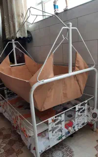 گهواره محکم وکامل فلز