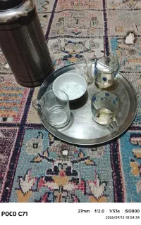 ظروف فروش و معاوضه دارم با وسایل مدرسه