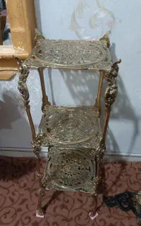 میز و تلفن