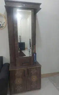 جاکفشی کمد دار