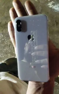 ایفون xs