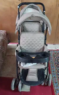 کالسکه دوقلو