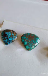 جفت اشکی نیشابوری