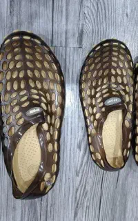 کفش استخر