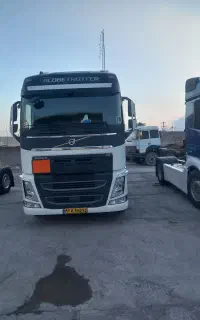 ولوو مدل ۲۰۲۱ بدون رنگ و آبرنگ
