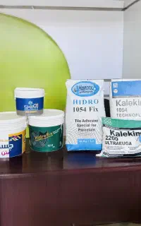 پخش چسب کاشی و چسب بتن