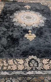 فرش ۱۲متری تک اصلی سنگین ۲عدد جهیزیه بوده اکبنده