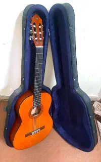 گیتار C-40 یاماها