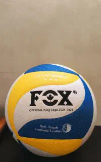 توپ والیبال fox v8000