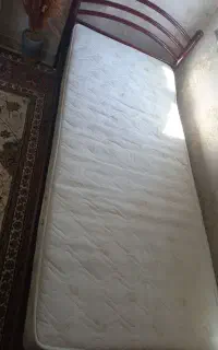 تخت یک نفره فلزی