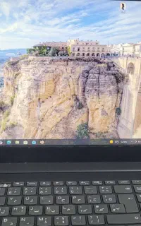 متقاضی کار در امور اجرایی مدارس