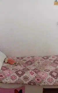 تخت و کمد