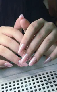 آموزش کاشت ناخن