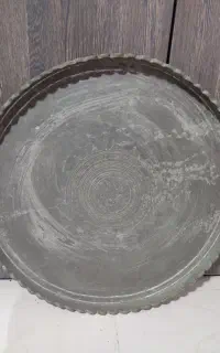سینی بزرگ‌مسی و آفتابه لگن مسی قدیمی ۷۰ ساله