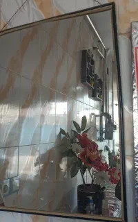 دو عدد آینه نسبتا ساده به فروش می رسد