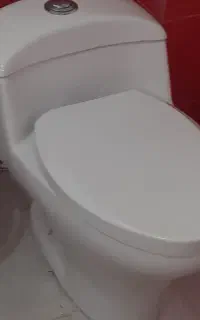 توالت فرنگی در حد نو