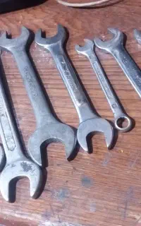 ابزار .قالپاق. شیر برقی.چراغ جلو پراید.پیک نیک