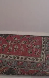 فرش ۱۲ متری تمیز و بدون پارگی،  دو میلیون