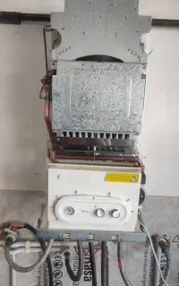 عیب یابی و تعمیر انواع پکیج و آبگرمکن دیواری