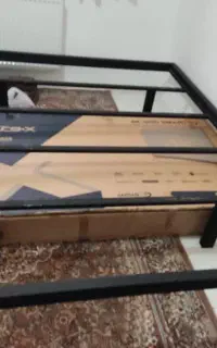 تخت در حد نو فلزی با چوب هاش 14ملیون