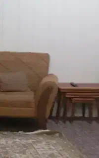مبل ۷نفره ب همراه ۳عدد گل میز و میز وسط