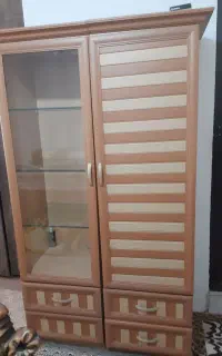 کمد و جاکفشی