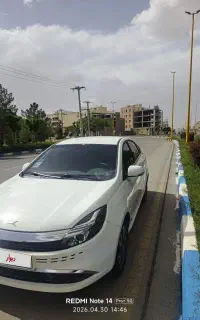 کی ام سی ایگل سفید