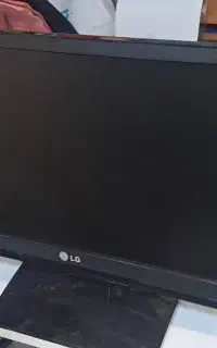 مانیتور LCD