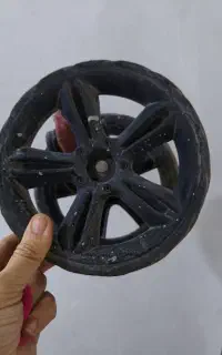 چرخ کالسکه نوزاد