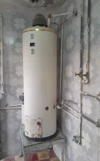 ابگرمکن ایستاده