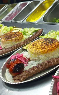 به یک همکار ظرفشور آقا برای رستوران نیازمندیم