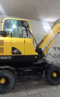 مینی بیل هیوندا لاستیکی فروشی