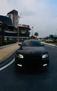 کرایسلر C300 فول آپشن گذرموقت علی زاده
